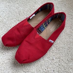 Women’s Toms- size 8